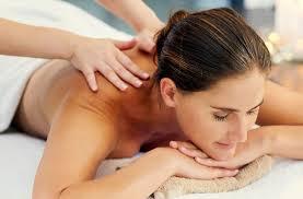 Massage Online Jogja (Putri-Spa). Putri Spa adalah layanan pijat panggilan yang beroperasi selama 24 jam, menawarkan kenyamanan dan kemudahan bagi mereka yang mencari relaksasi dan perawatan tubuh di tempat dan waktu pilihan mereka. Dengan tim terapis yang profesional dan berpengalaman, Putri Spa menyediakan